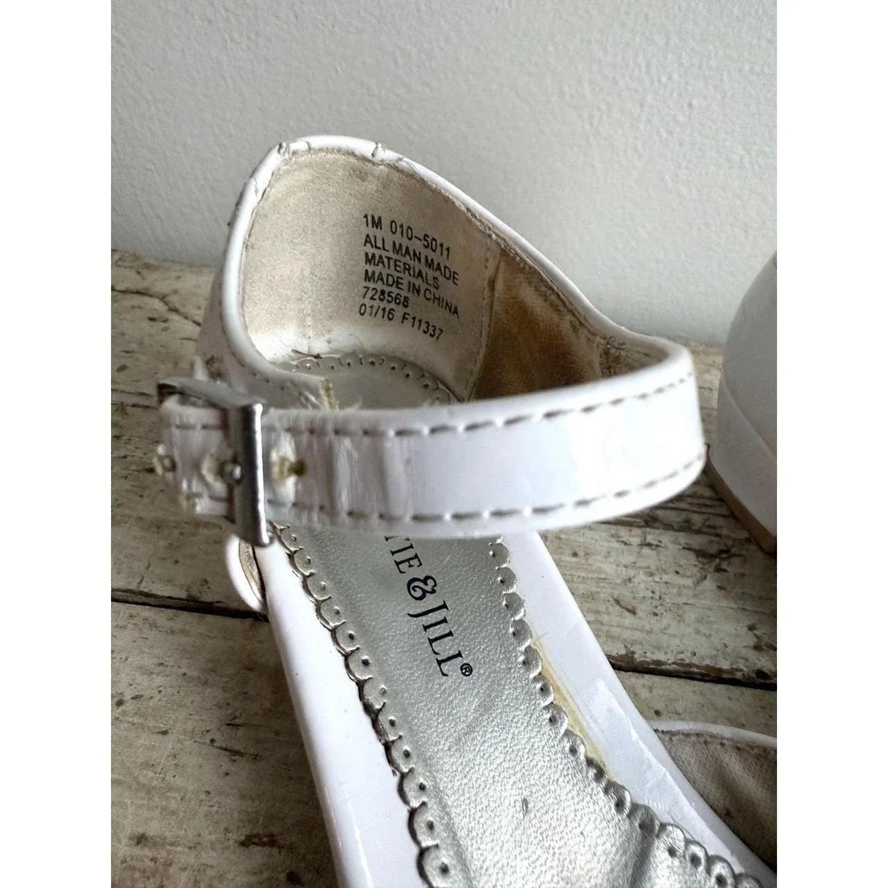 Christie & Jill Girls Size 1M White Isla Floral Heel Dress Shoes